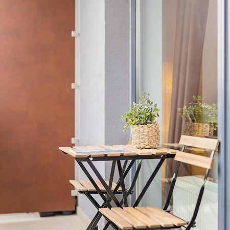 Cityscape Oasis: Active Studio Heaven Bratislava Exterior photo