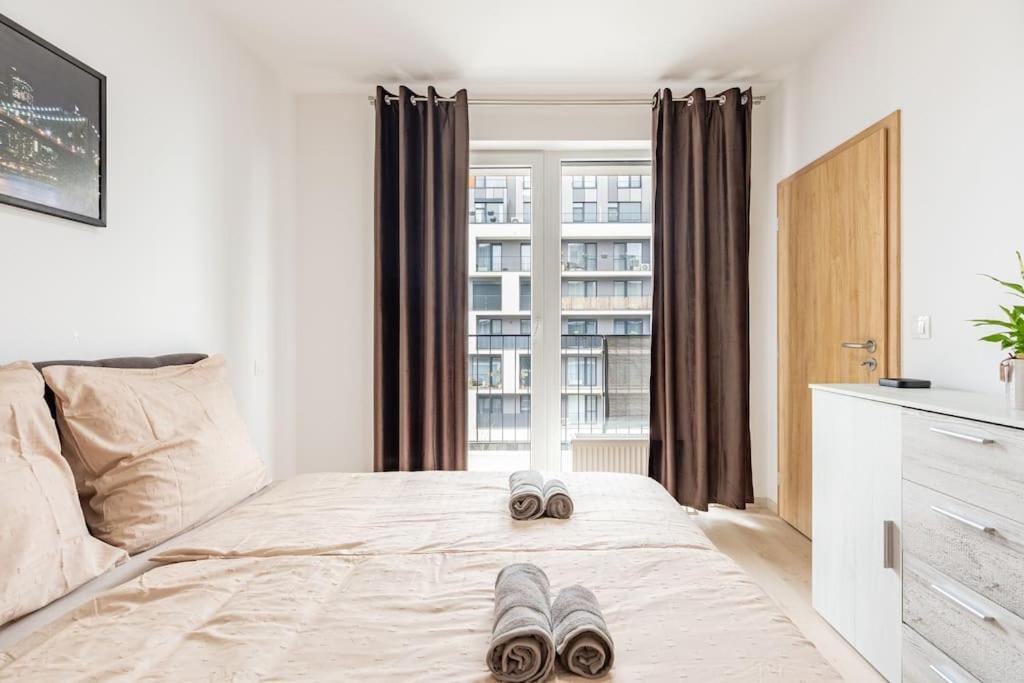 Cityscape Oasis: Active Studio Heaven Bratislava Exterior photo