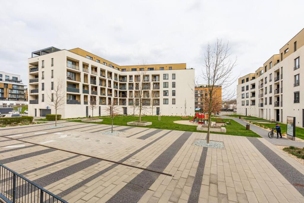 Cityscape Oasis: Active Studio Heaven Bratislava Exterior photo